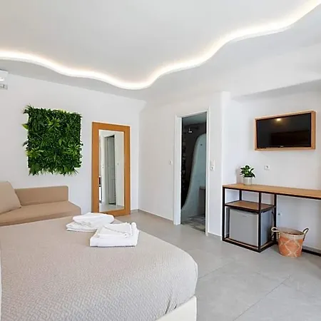 Agia Anna Beachfront Boutique Hotel *